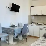 Apartamento Alenka Near The Brodarica (Sibenik-Knin)