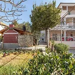 Apartamento Alenka Near The Brodarica (Sibenik-Knin)