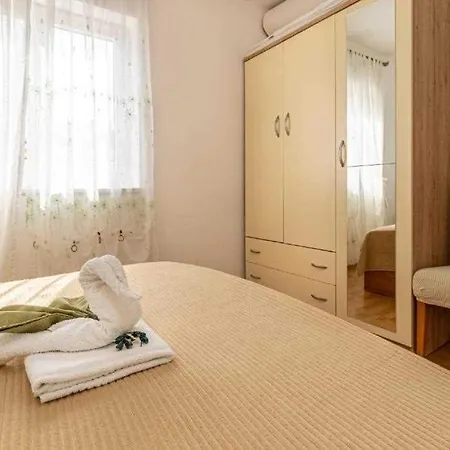 Apartment Alenka Near The *